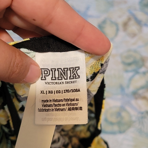 Swimsuit - Picture 5 of 5